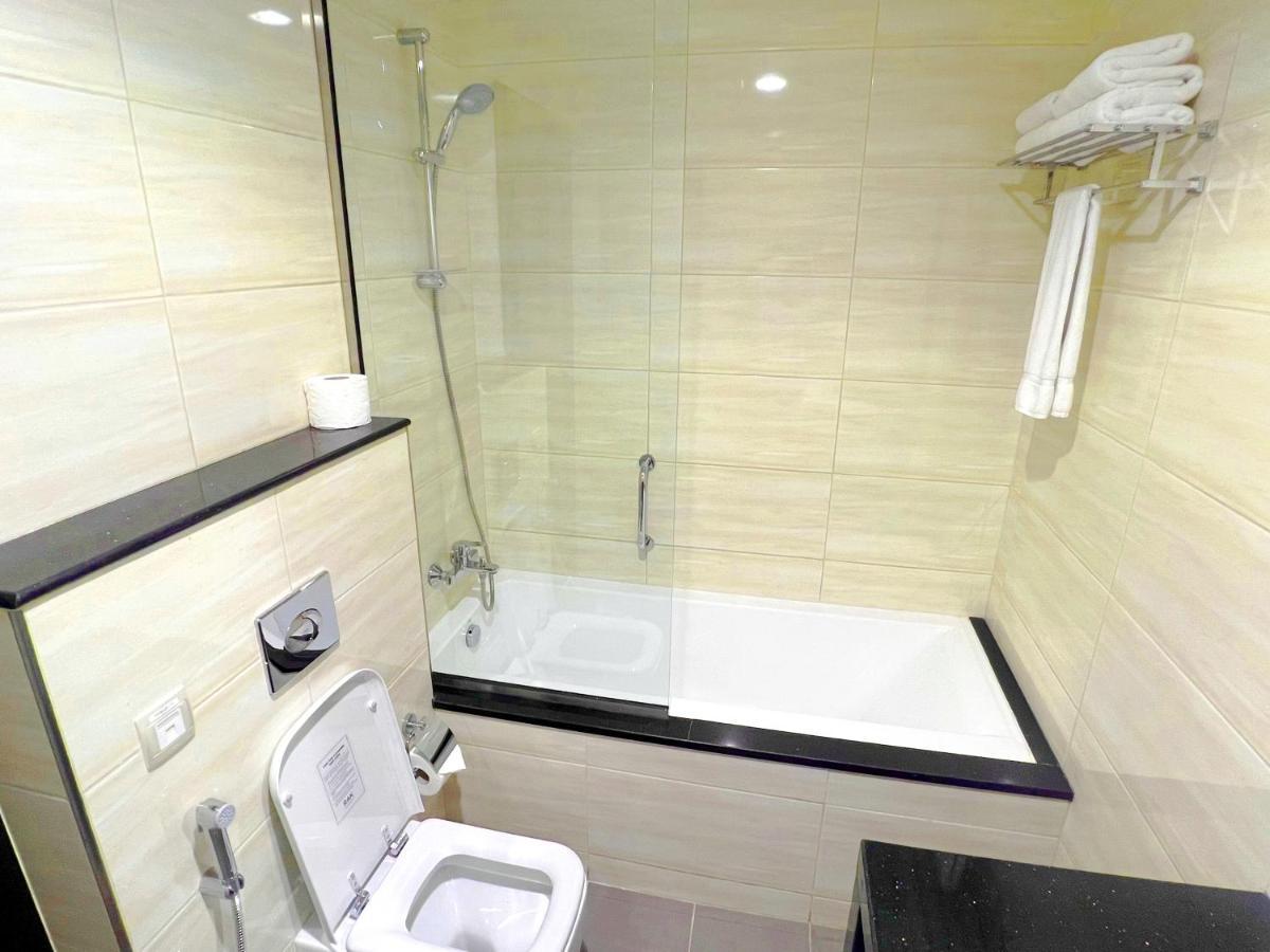 Lovely One Bedroom With World Class Amenities Apartment